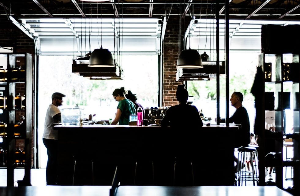 Man kan lære mye om service når man ser på restaurantbransjen. FOTO: Unsplash