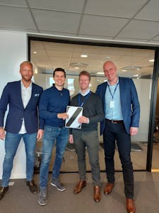 Patrik Axelsson  (Ansvarlig for partnersalg i Zisson, Karl Andre Hovde (Salgsdirektør i Zisson), Rune Lonkemoen (COO i ProffCom) og John-Arne Martinsen (CEO i ProffCom)

