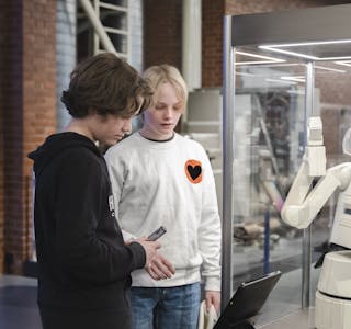 Skolebarn fikk teste Teknisk Museums nye utstilling dagen før åpning 