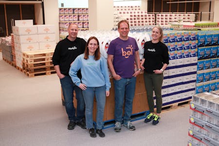 Denne gjengen sto klare for å ta i mot kundene i landets første Gigaboks-butikk. Sortimentssjef Peter Håkansson, markedssjef Caroline Odden Brenne, Gigaboks-sjef Terje Systad og HR-ansvarlig Astrid Algaard. 