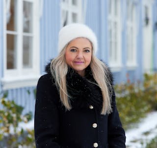 Norgessjef i Lunar, Eilin Schjetne, tror økte utgifter til strøm, boliglån og matvarer gjør at flere bruker mindre penger på julegaver i år. 