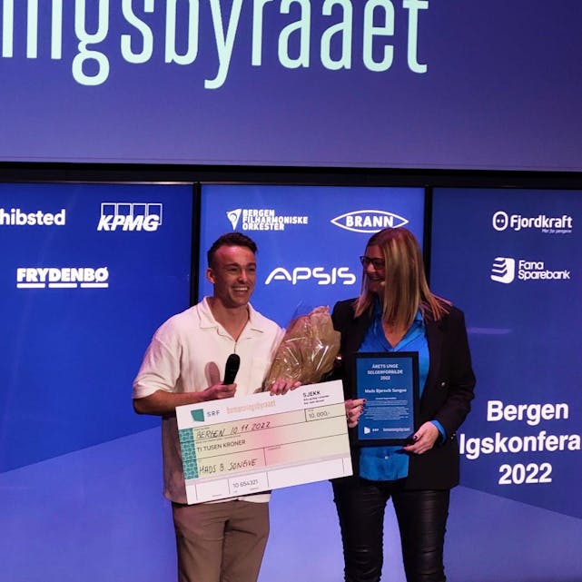 Mads Bjørsvik Songve vant Årets unge selgerforbilde 2022.
