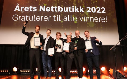RETS VINNERE: Care of Carl, Sindre Landevåg, Hippi Grace og Oda vant pris under Netthandelsprisene.