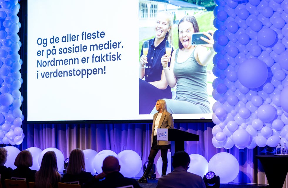 Heide Sperre, gründer av FLY AS, delte innsikt om kommunikasjon i sosiale medier. FOTO: Tove Lise Mossestad // BKF