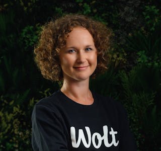 Cecilie Moseng, Head of Customer and Partner Experience hos Wolt, har vært gjest i Kundeservicepodden.