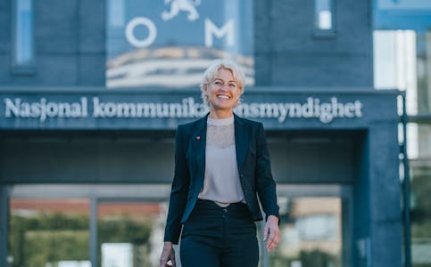 Inger Vollstad,
Seksjonssjef i Nasjonal kommunikasjonsmyndighet, oppfordrer flere til å bytte mobilabonnoment oftere.